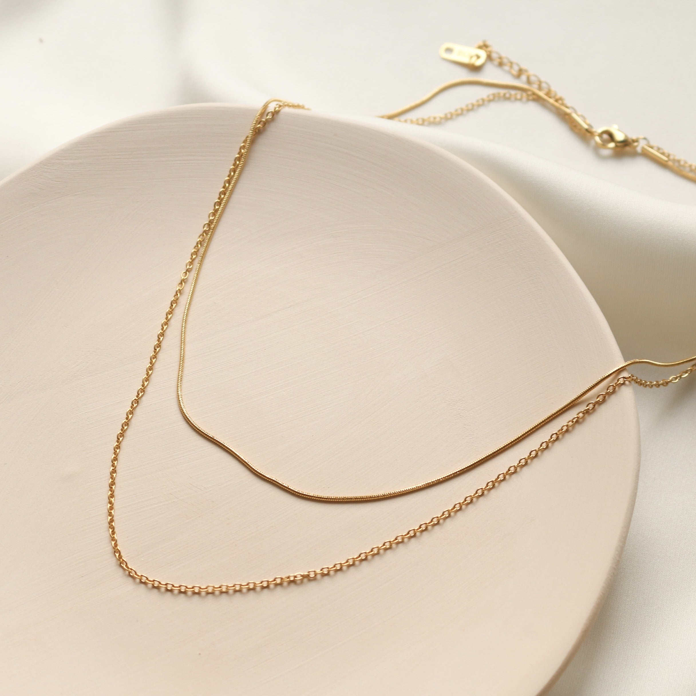 Olivia Layered Necklace (Gold)